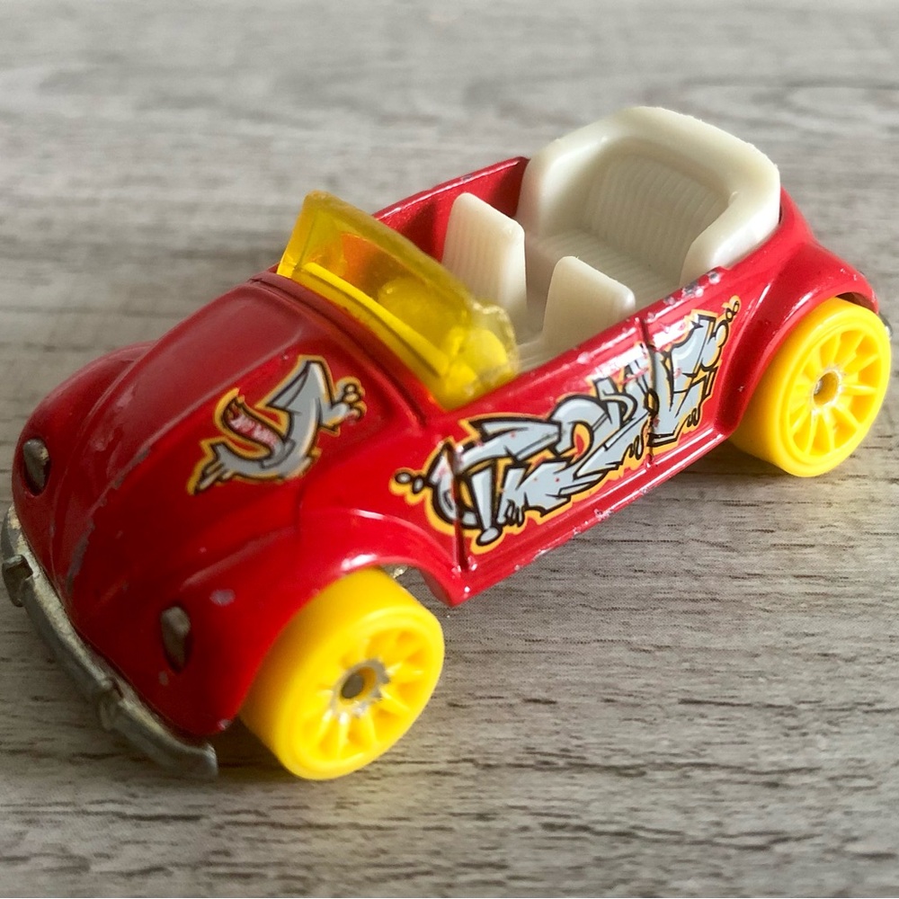 Vintage 1988 Hot Wheels Volkswagen Bug Orange/Red with Flames